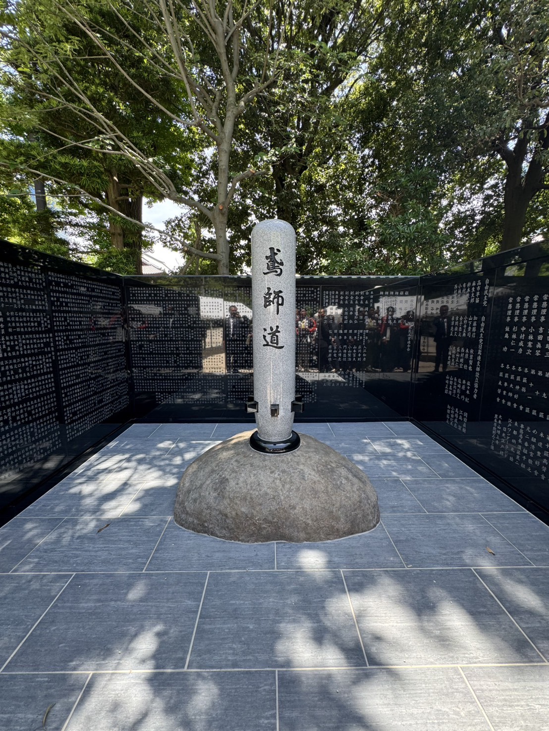 岩手県 釜石市 薬師公園 平和女神像塗装プロジェクト 環境整備 ボランティア活動 足場工事 法面足場 吊足場 プラント足場 鳶工事 土木工事 各種リース vmax 土木工事 リフォーム工事 システム吊り足場